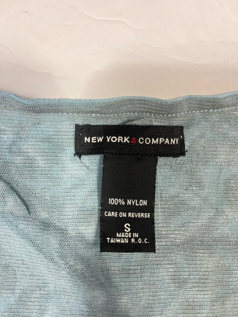 New York & Company Mesh Y2K Top Size Small Stretchy V Neck Blue Whimsy - Picture 9 of 9